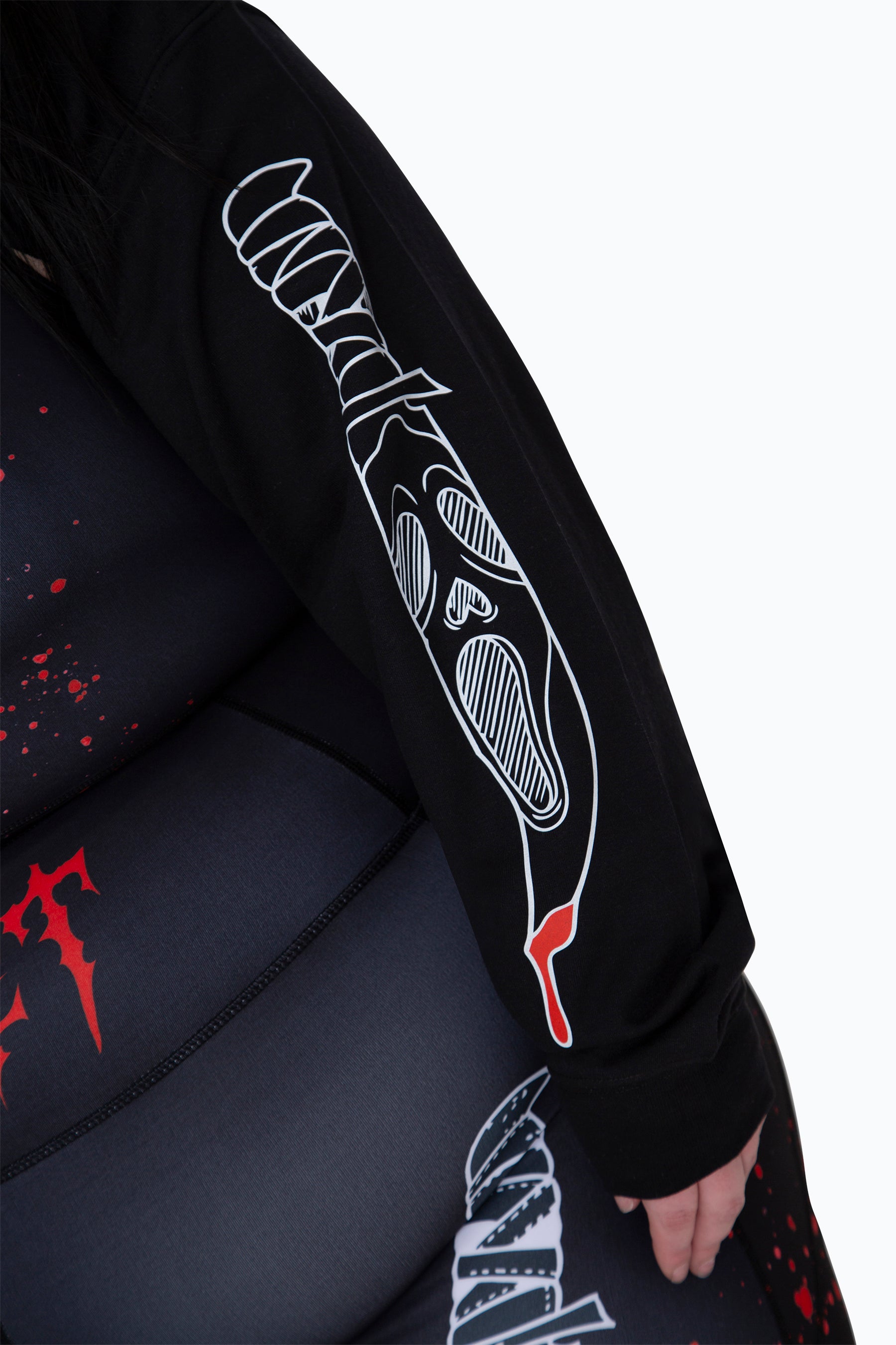 Extreme Movement Crop Hood Black/Tiedye/Scream