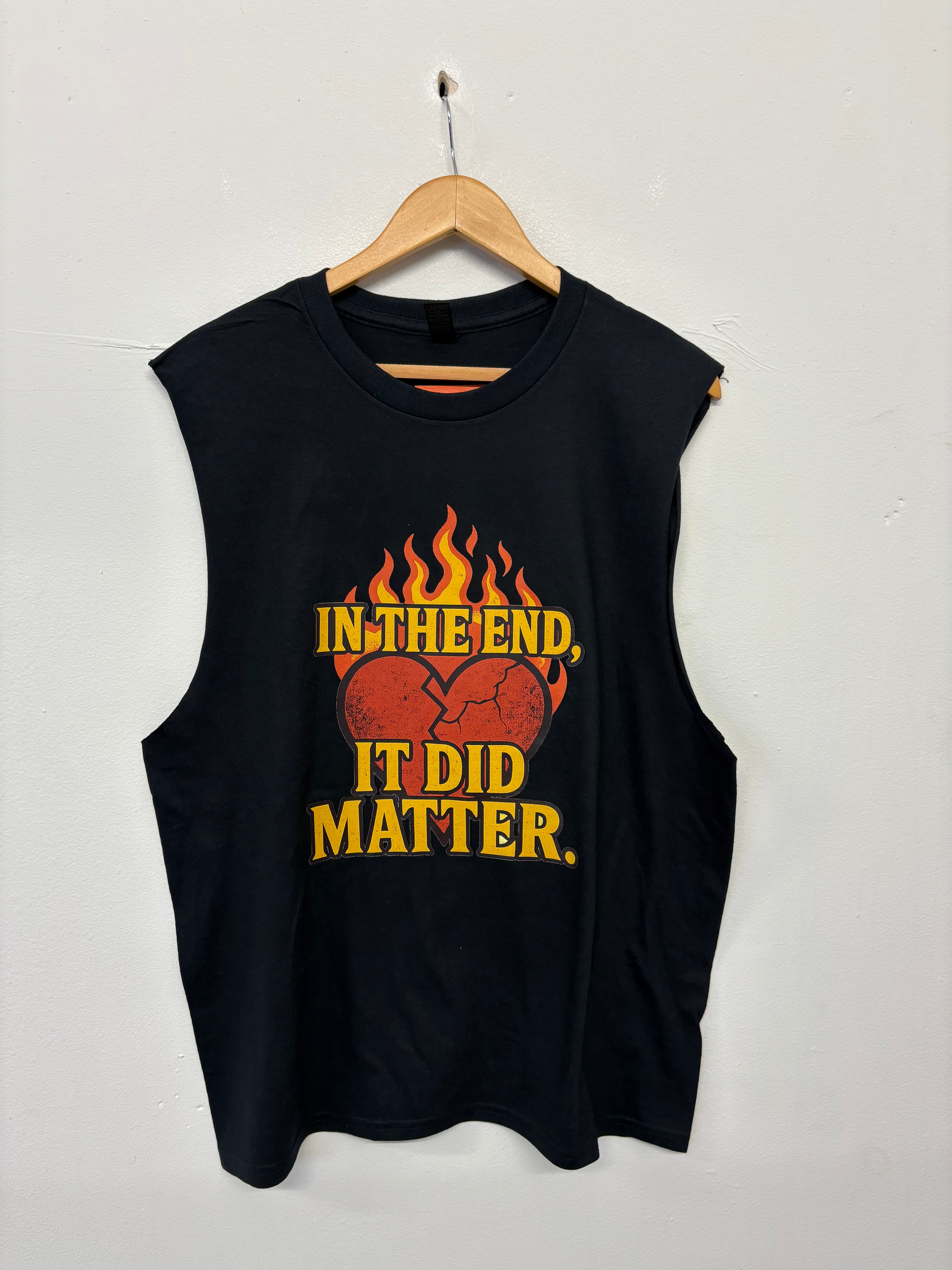 SALE BLACK VEST IN THE END LARGE