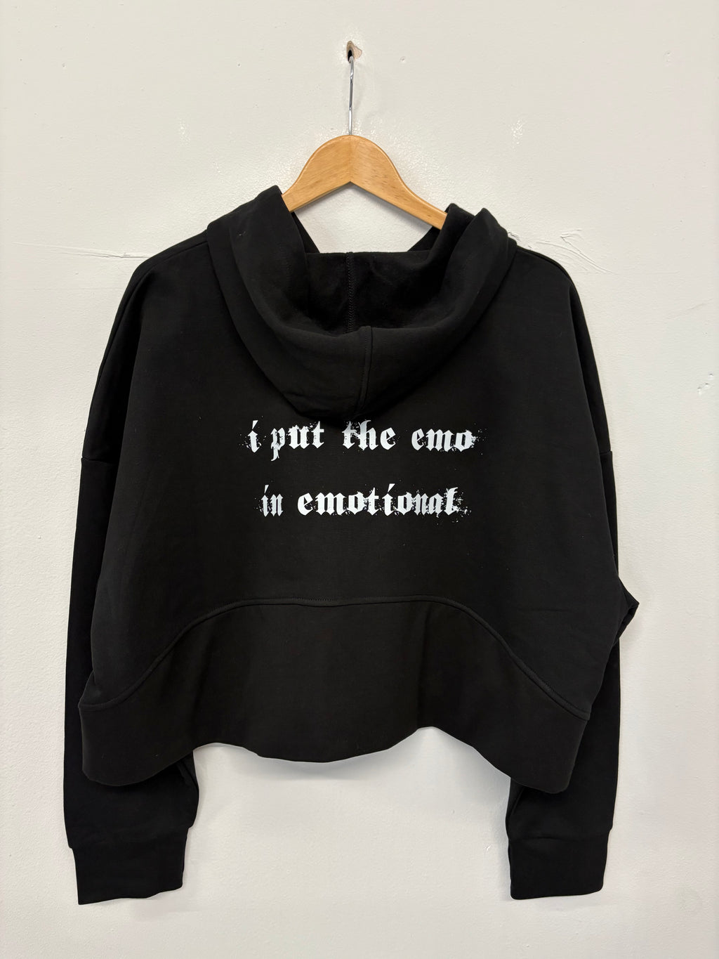SALE HOOD CROP BLACK  EMO IN EMOTIONAL L/XL