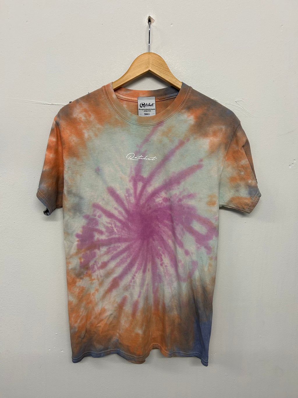 SALE NAVY/ORANGE/BABYBLUE/PINK SPIRAL TEE SMALL